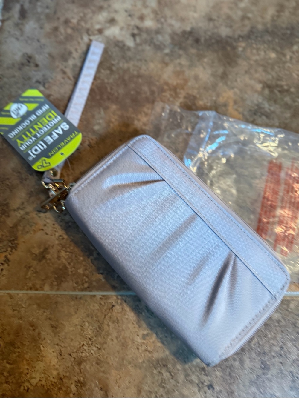Travelon RFID blocking double-zip  Wristlet